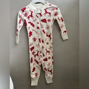 New never worn holiday pajamas